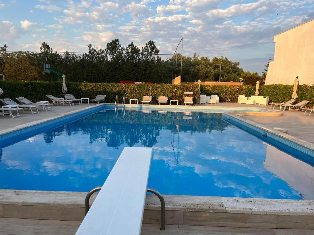 Residence Sunbeam Leporano Exterior photo